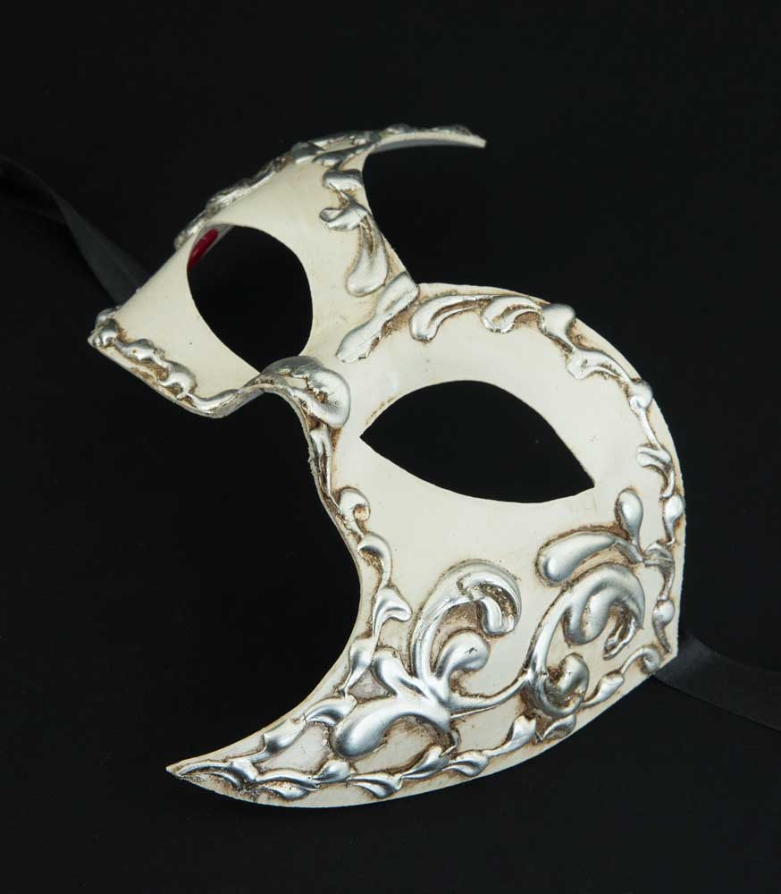 Masque Fantasme Écru et Argenté – Artisanat Authentique de Venise