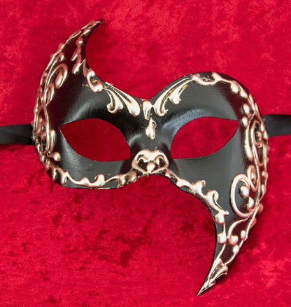 Masque Fantasme Noir et Argenté – Artisanat Authentique de Venise