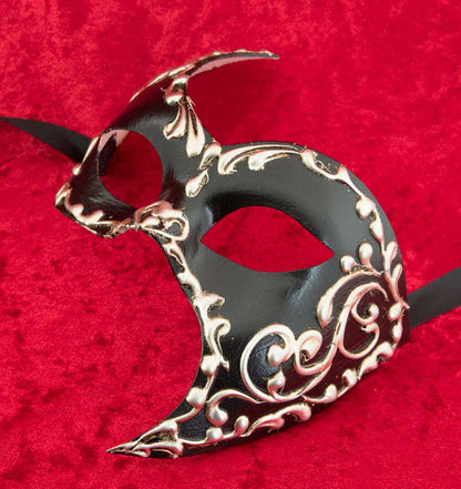 Masque Fantasme Noir et Argenté – Artisanat Authentique de Venise