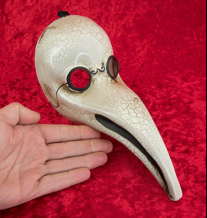 Masque Miniature Docteur de la Peste Craquelé Blanc et Or – Artisanat Authentique de Venise