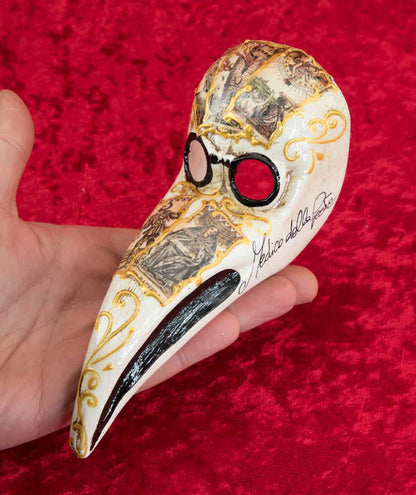 Masque Miniature Docteur de la Peste Motif Tarot – Artisanat Authentique de Venise