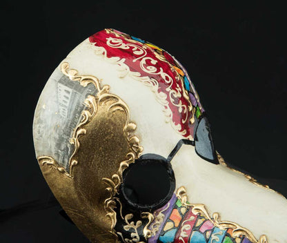 Masque Docteur de la Peste Place Saint-Marc – Artisanat Authentique de Venise