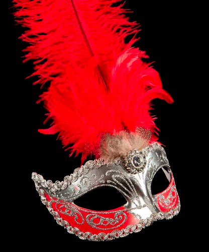 Masque Colombine à Plumes Rouge Argenté – Artisanat Authentique de Venise