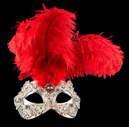 Masque Colombine Macramé Argenté à Plumes Rouges – Artisanat Authentique de Venise