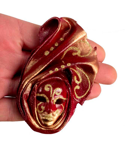 Magnet Masque de Venise en Cuir Rouge et Doré – Artisanat Authentique de Venise