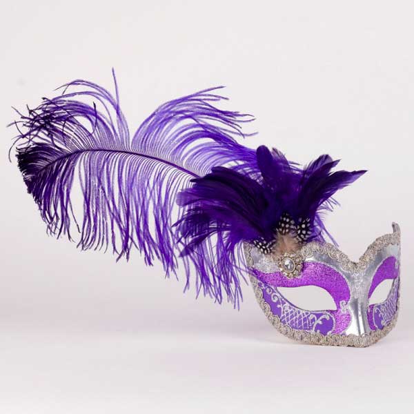 Masque Loup French Cancan Violet et Argent à Plumes – Artisanat Authentique de Venise